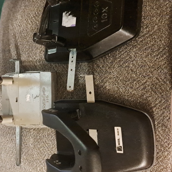 ACCO Two Hole Punch - Picture 2 of 3